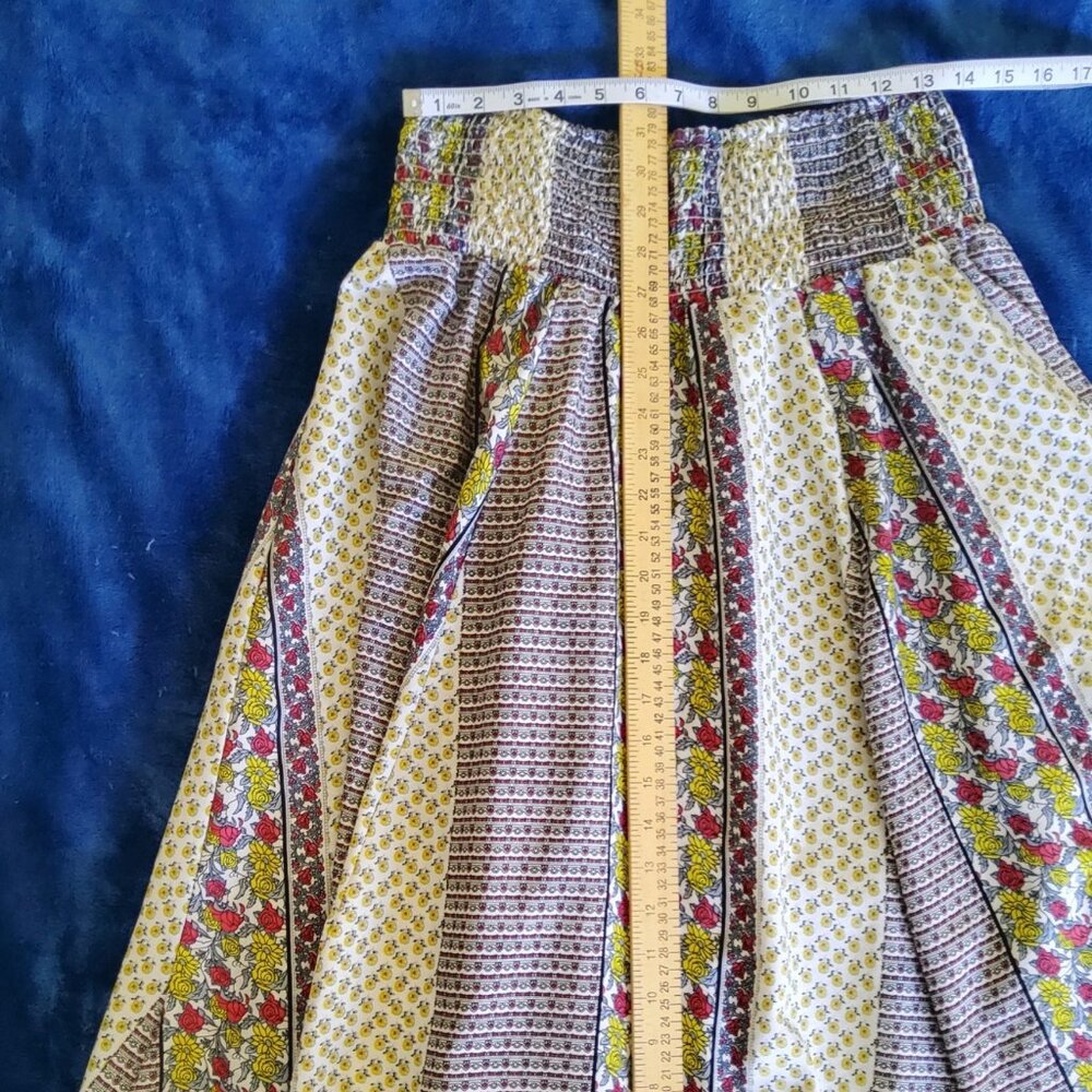 Cottagecore Smocked Waist Skirt size Medium EUC - Picture 9 of 10